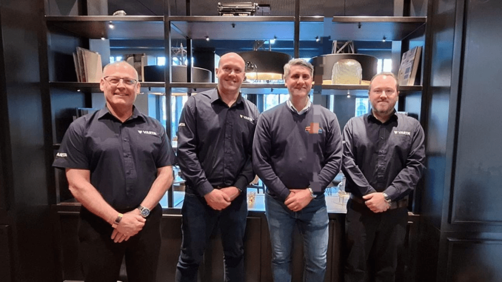 HallCraft VIP visitors to VARTA